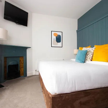 Отель The Martello Брей