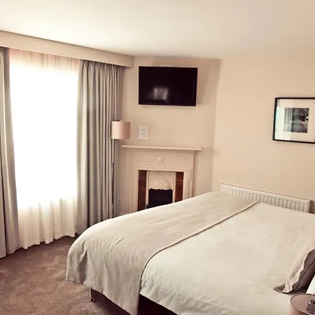 The Martello 2* Bray