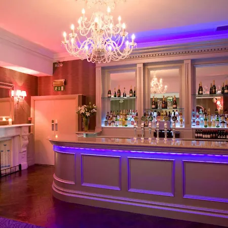 The Martello Отель Брей