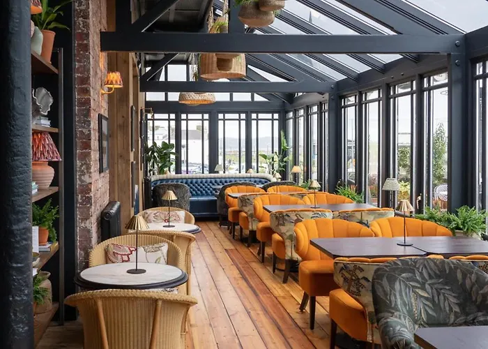 The Martello 2* Bray